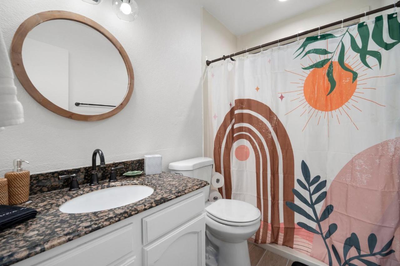 Large Pool With Diving Board, Remodeled 3Bdrm, Near State Farm Stdm And More! Peoria Exteriér fotografie