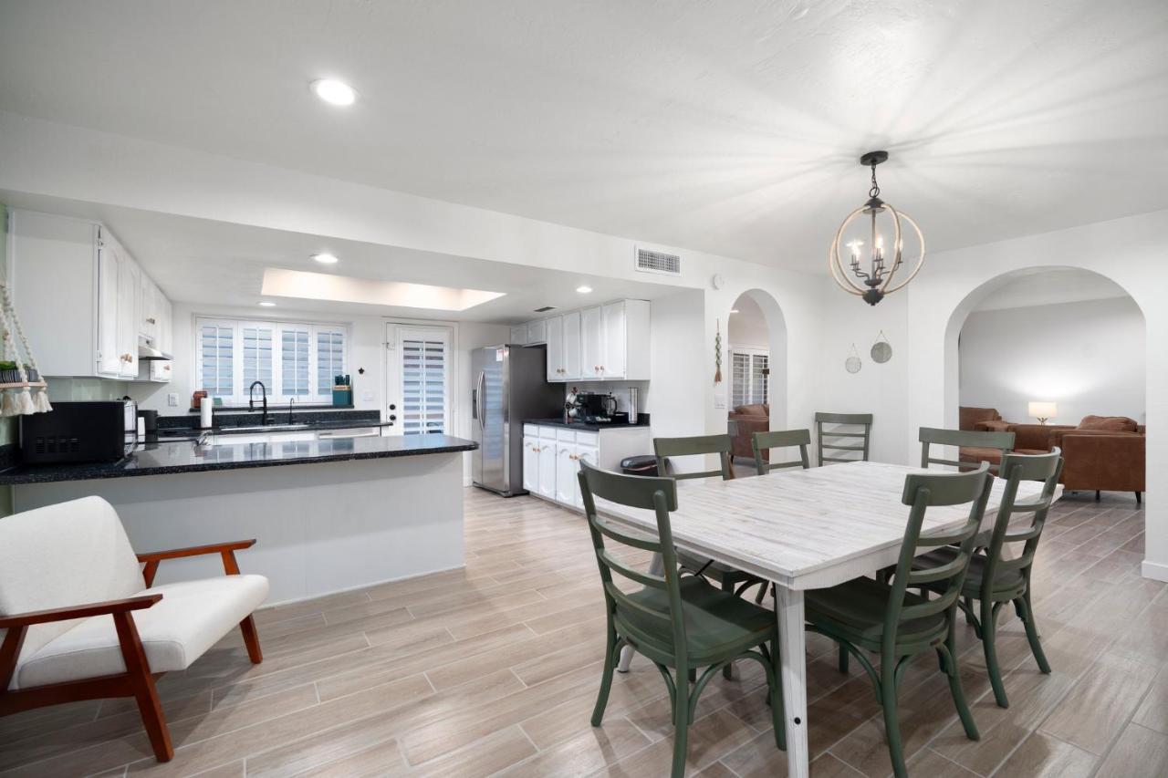 Large Pool With Diving Board, Remodeled 3Bdrm, Near State Farm Stdm And More! Peoria Exteriér fotografie