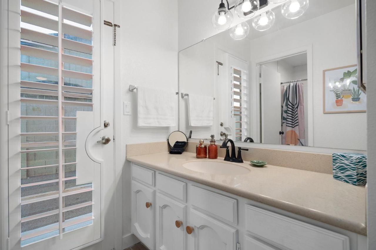 Large Pool With Diving Board, Remodeled 3Bdrm, Near State Farm Stdm And More! Peoria Exteriér fotografie