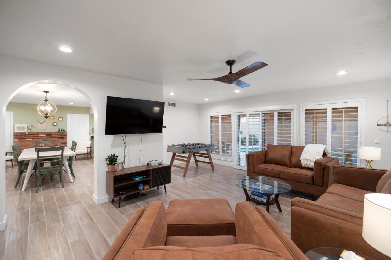 Large Pool With Diving Board, Remodeled 3Bdrm, Near State Farm Stdm And More! Peoria Exteriér fotografie